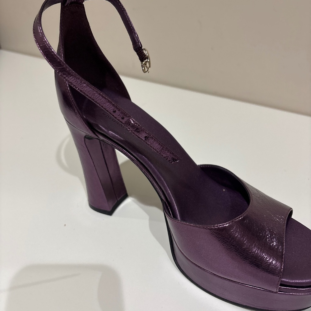 Plum shoes